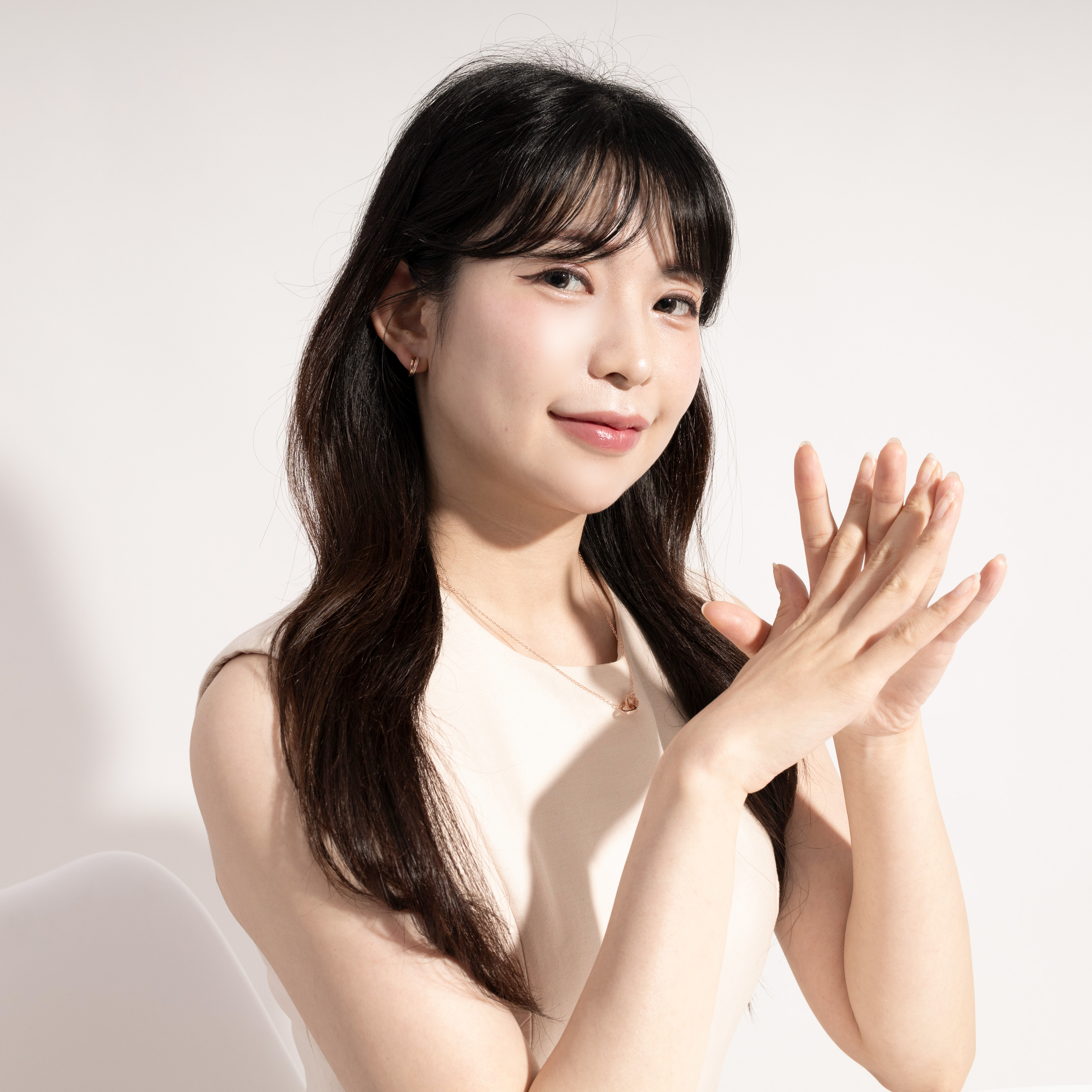 ファッションモデルHIMAWARIネックレス着用モデル撮影